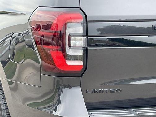 Dark Matter Metallic 2022 Ford Expedition Limited
