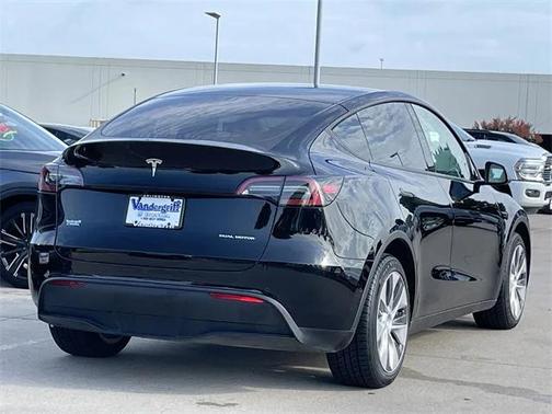 2022 Tesla Model Y Long Range Dual Motor All-Wheel Drive