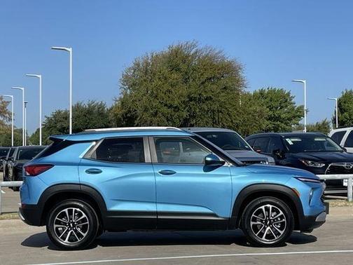 Marina Blue Metallic 2025 Chevrolet Trailblazer LT