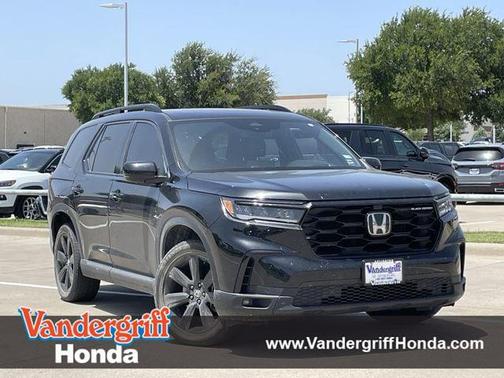 Crystal Black Pearl 2025 Honda Pilot Black Edition