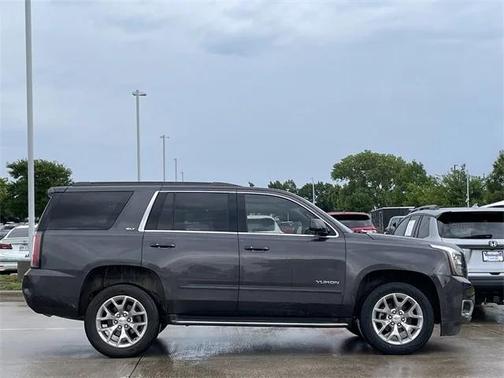 2017 GMC Yukon SLT