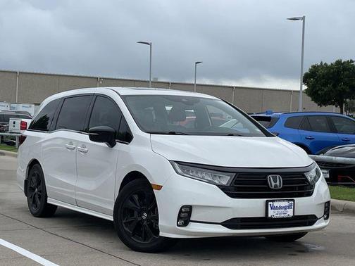 Platinum White Pearl 2023 Honda Odyssey Sport