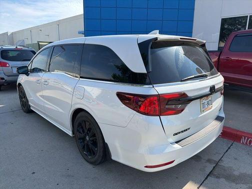 Platinum White Pearl 2023 Honda Odyssey Sport