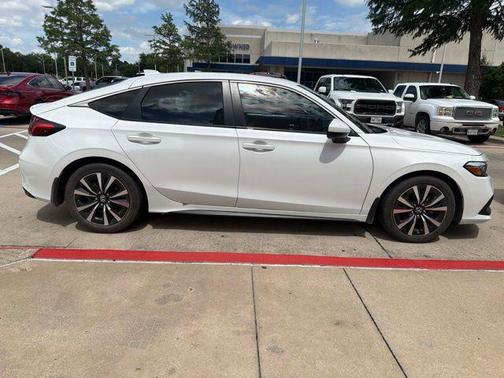 Platinum White Pearl 2024 Honda Civic EX-L
