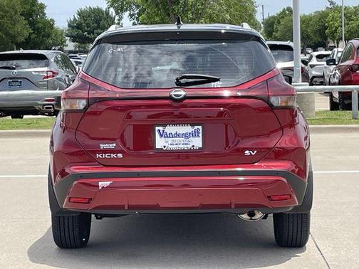 Super Black 2023 Nissan Kicks SV