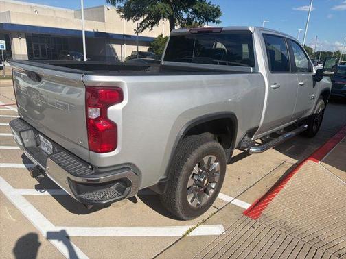 Silver Ice Metallic 2022 Chevrolet Silverado 2500 LT