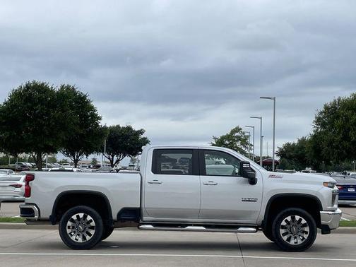 Silver Ice Metallic 2022 Chevrolet Silverado 2500 LT