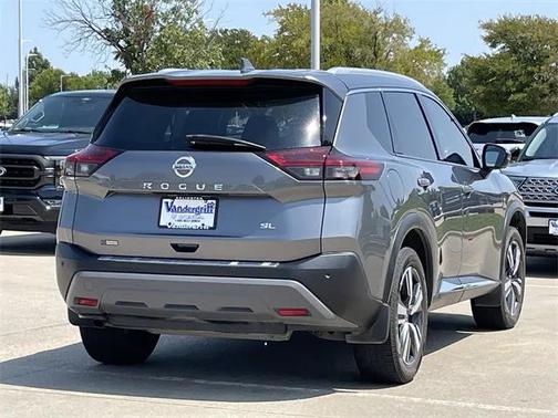2021 Nissan Rogue SL