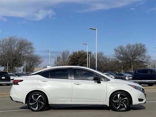 2023 Nissan Versa 1.6 S