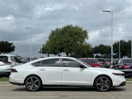 2023 Honda Accord Hybrid Base