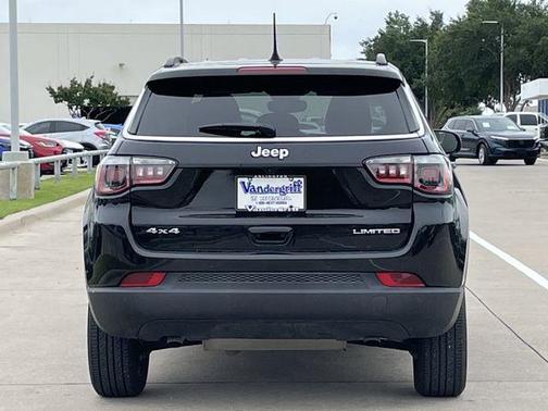 Diamond Black Crystal Pearlcoat 2025 Jeep Compass Limited