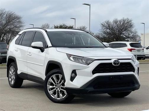 2020 Toyota RAV4 XLE Premium