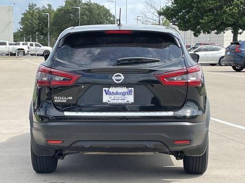 Magnetic Black Pearl 2020 Nissan Rogue Sport S