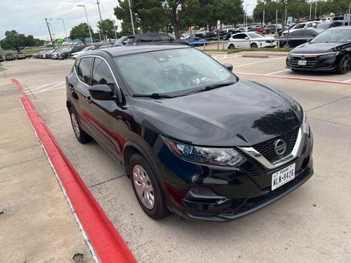 Magnetic Black Pearl 2020 Nissan Rogue Sport S