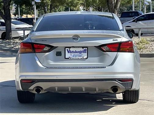 2020 Nissan Altima SR FWD