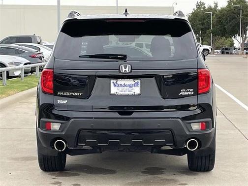 2023 Honda Passport AWD Elite