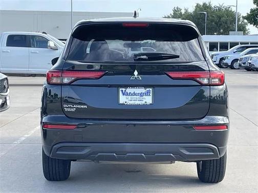 2022 Mitsubishi Outlander ES 2.5 2WD