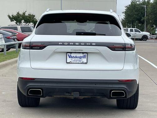 White 2021 Porsche Cayenne Cayenne