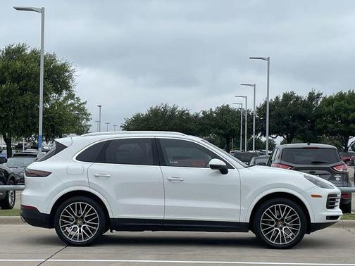 White 2021 Porsche Cayenne Cayenne