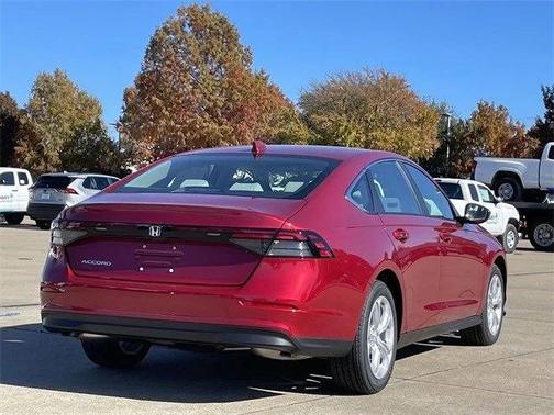 2025 Honda Accord LX 1.5T