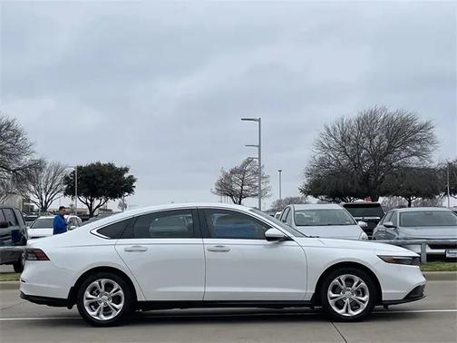 2025 Honda Accord LX 1.5T