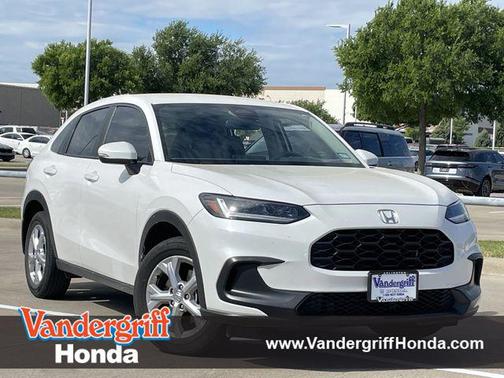 Platinum White Pearl 2025 Honda HR-V LX