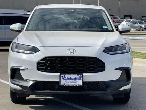 Platinum White Pearl 2025 Honda HR-V LX
