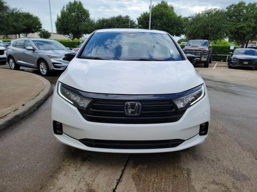 Platinum White Pearl 2024 Honda Odyssey Sport