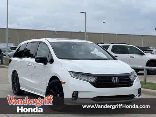 Platinum White Pearl 2024 Honda Odyssey Sport