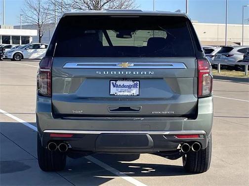 2023 Chevrolet Suburban Premier