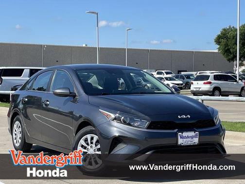Gravity Gray 2024 Kia Forte LX