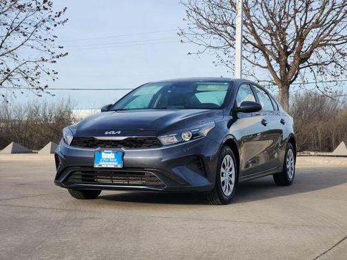 Gravity Gray 2024 Kia Forte LX
