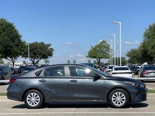 Gravity Gray 2024 Kia Forte LX