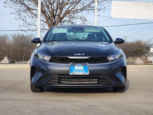 Gravity Gray 2024 Kia Forte LX