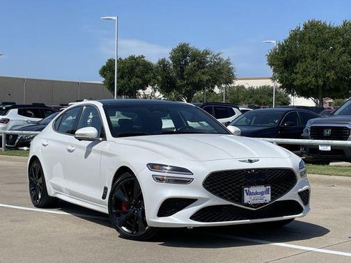 Uyuni White 2023 Genesis G70 3.3T AWD