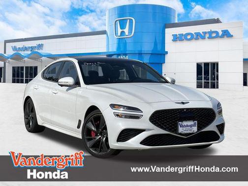 Uyuni White 2023 Genesis G70 3.3T AWD