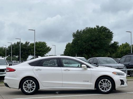2019 Ford Fusion Hybrid SEL