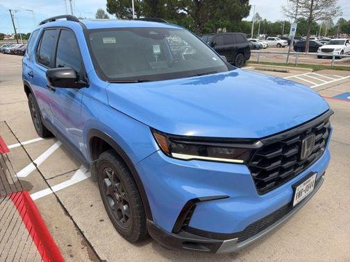 Diffused Sky Pearl 2025 Honda Pilot TrailSport