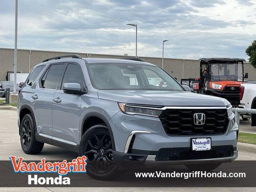 Sonic Gray Pearl 2025 Honda Pilot Touring 8-Passenger