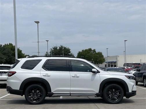 2025 Honda Pilot Touring 8-Passenger