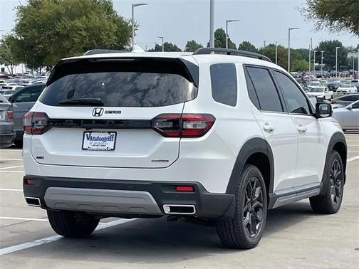2025 Honda Pilot Touring 8-Passenger