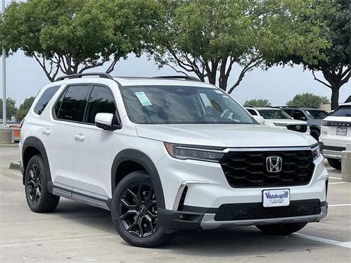 2025 Honda Pilot Touring 8-Passenger