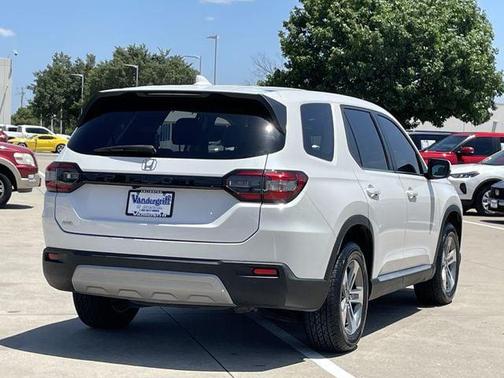 Platinum White Pearl 2024 Honda Pilot EX-L