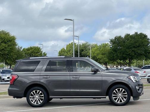 Magnetic 2018 Ford Expedition Limited