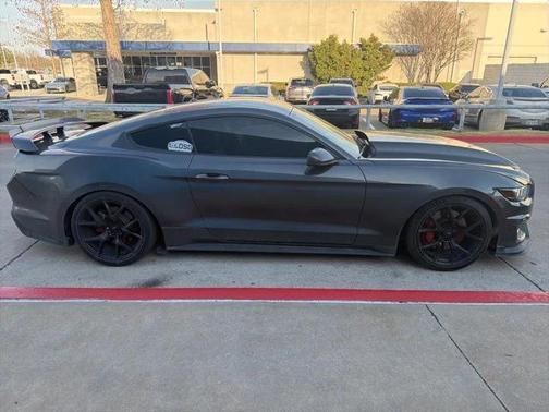 2017 Ford Mustang GT Premium