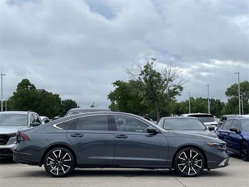 2023 Honda Accord Hybrid Touring