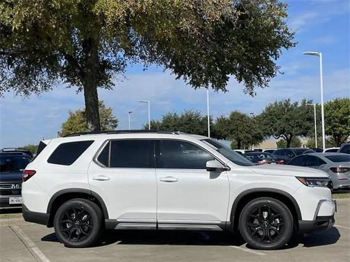 2025 Honda Pilot Touring 8-Passenger