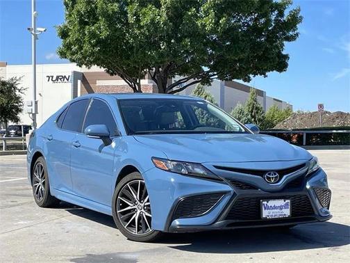 2024 Toyota Camry SE
