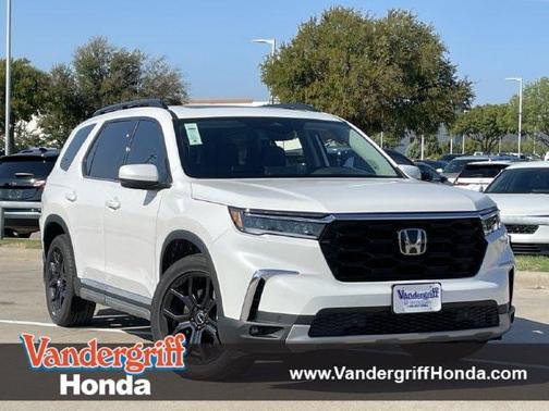 Platinum White Pearl 2025 Honda Pilot Touring 8-Passenger