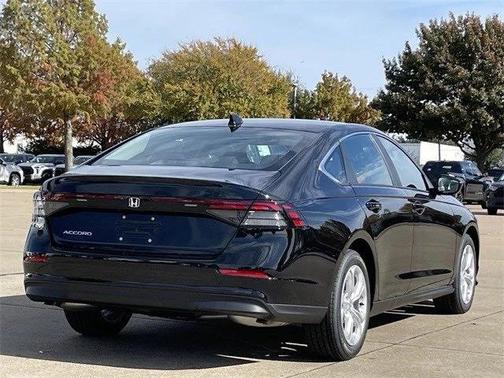 2025 Honda Accord LX 1.5T